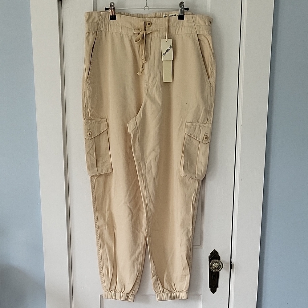 NWT! Blank NYC Paper Bag Waist Casual Cargo Pants